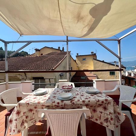 Terrazza Del Centro Apartment Lerici Exterior foto